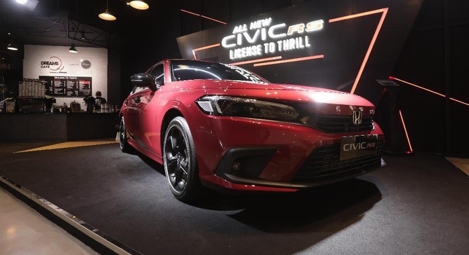 spesifikasi-dan-harga-honda-civic-terbaru-di-tahun-2025