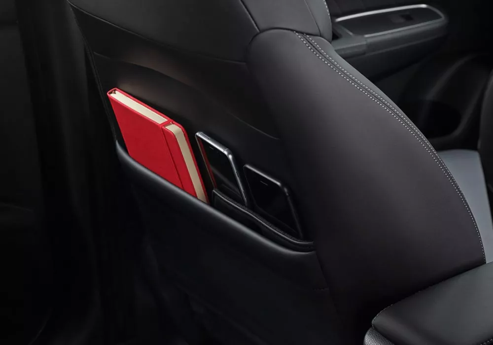 honda brv interior-16-backpocket